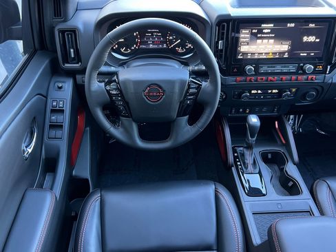 Used 2025 Nissan Frontier PRO-4X w/ Pro Premium Package image 14