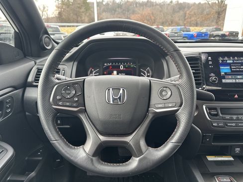 Used 2023 Honda Passport TrailSport image 13