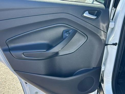 Certified 2018 Ford Escape SE image 14