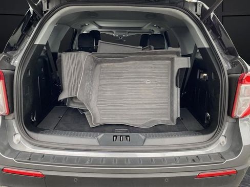 Certified 2023 Ford Explorer XLT w/ Equipment Group 202A image 15