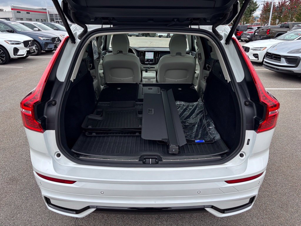 Certified 2024 Volvo XC60 B5 Plus w/ Climate Package AWD/4WD image 26
