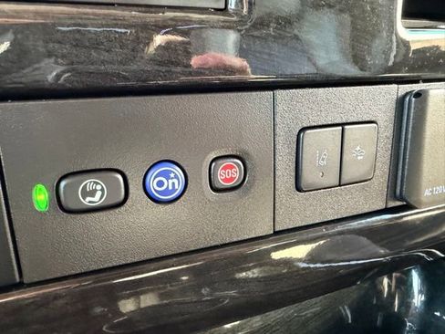 Used 2019 Chevrolet Express 2500 Extended w/ Enhanced Convenience Package RWD image 10