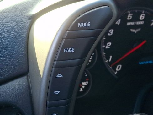 Used 2005 Chevrolet Corvette Convertible w/ Preferred Equipment Group image 19