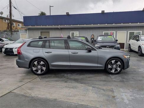 Used 2020 Volvo V60 T6 R-Design w/ Protection Package image 2
