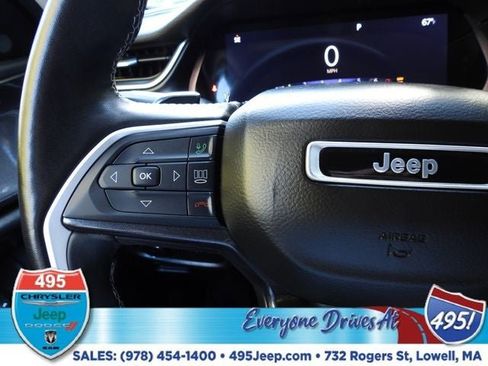 Used 2021 Jeep Grand Cherokee L Laredo w/ Luxury Tech Group I image 21