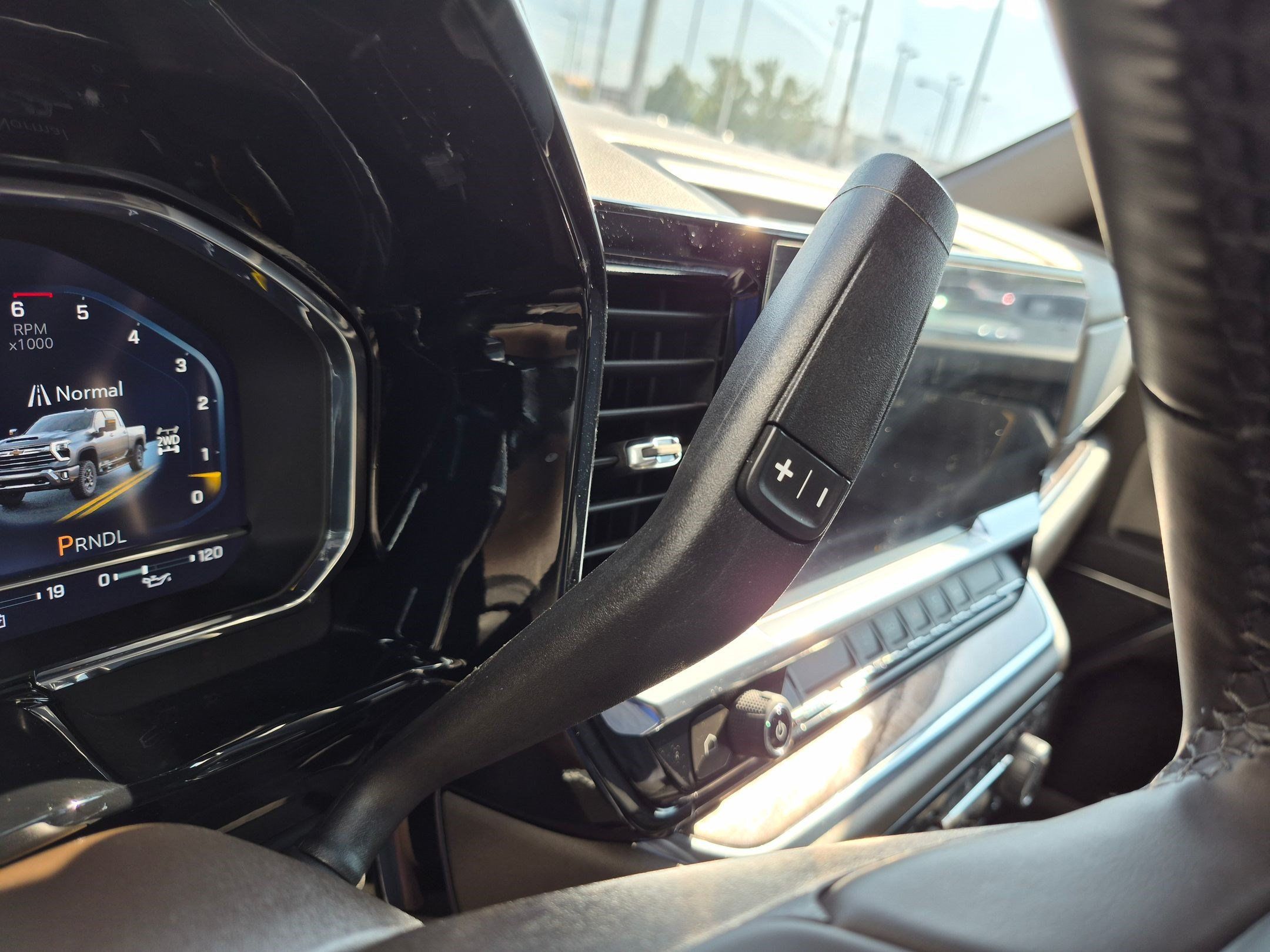 Used 2025 Chevrolet Silverado 3500 LTZ AWD/4WD image 26