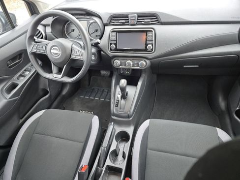 Used 2025 Nissan Versa S w/ Trunk Package image 18