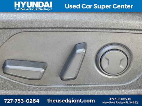 Certified 2023 Hyundai Elantra Limited FWD image 20