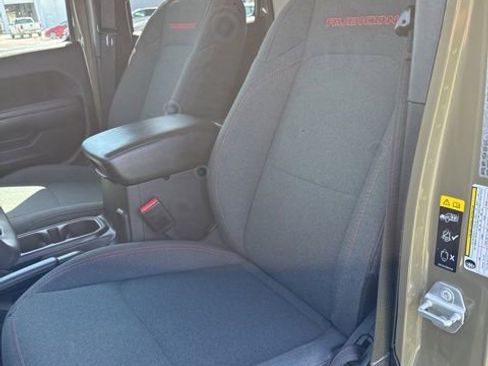 Used 2025 Jeep Wrangler Unlimited Rubicon AWD/4WD image 10