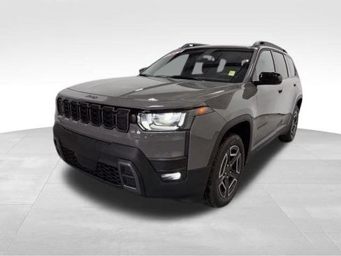 New 2026 Jeep Cherokee Laredo AWD/4WD image 2