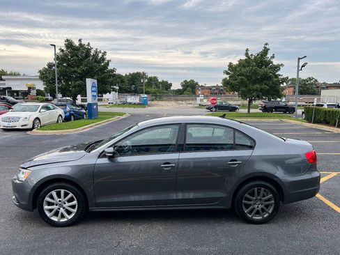 Used 2012 Volkswagen Jetta SE FWD image 8