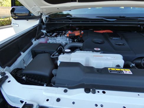 Used 2025 Toyota Tundra Limited image 91