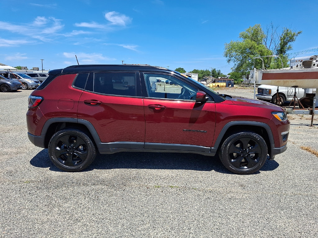 Used 2021 Jeep Compass Latitude w/ Sun and Sound Group AWD/4WD image 13