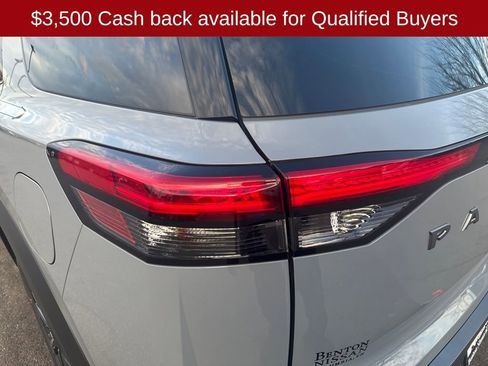 New 2026 Nissan Pathfinder Platinum image 41