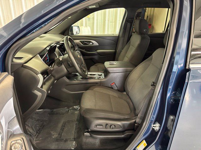 Used 2023 Chevrolet Traverse LT AWD/4WD image 35