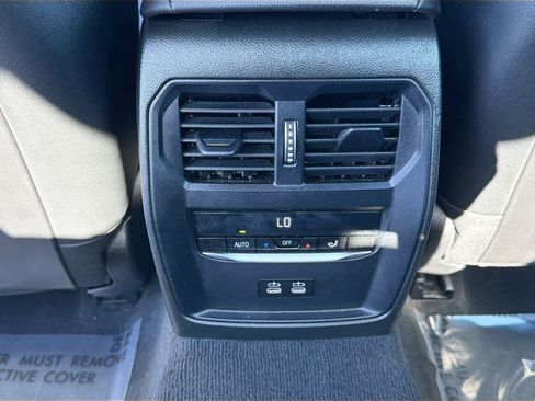 Used 2025 BMW 330i Sedan image 19