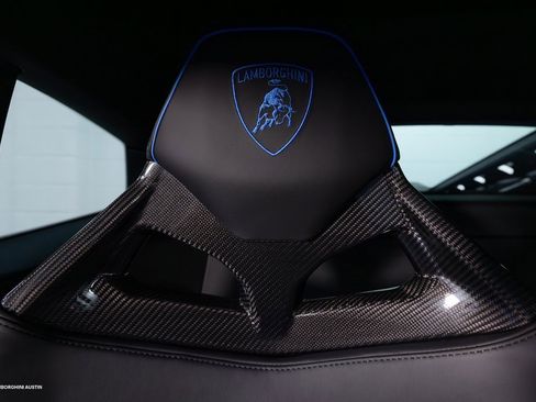 Used 2021 Lamborghini Huracan EVO image 47