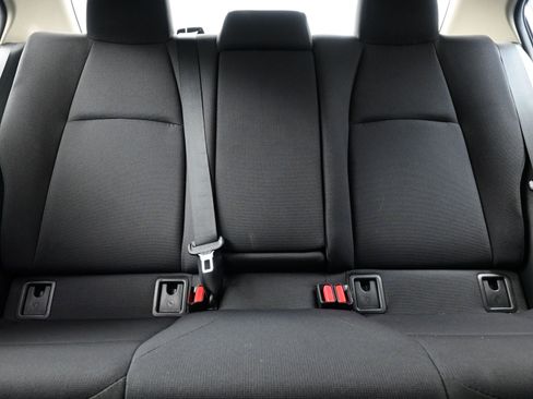 Used 2021 Toyota Corolla LE image 14