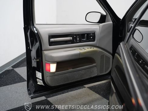 Used 1996 Chevrolet Impala SS RWD image 37