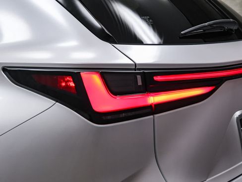 Used 2025 Lexus NX 250 FWD image 7
