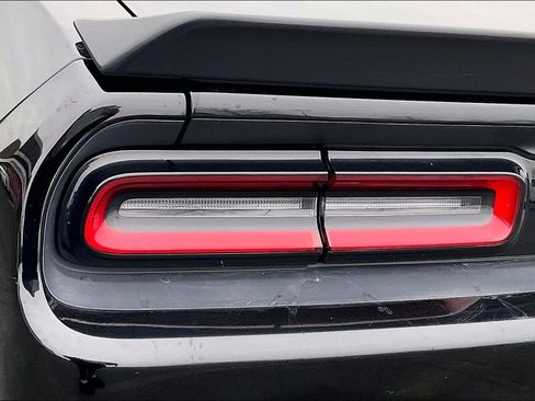 Used 2015 Dodge Challenger SRT Hellcat image 24