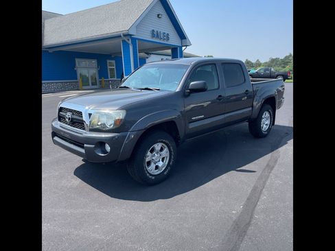 Used 2011 Toyota Tacoma 4x4 Double Cab w/ TRD Off-Road Pkg image 1