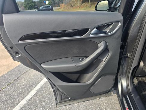 Used 2018 Audi Q3 2.0T Premium Plus image 15