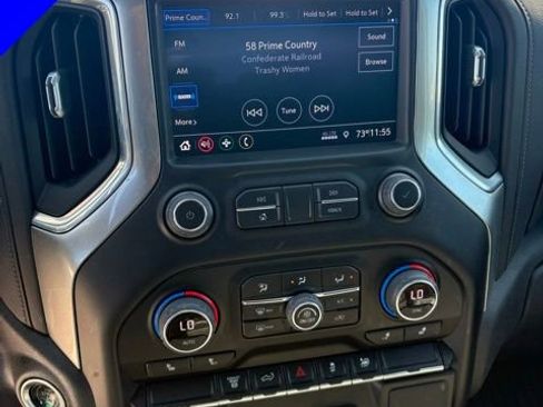 Used 2021 Chevrolet Silverado 3500 LT w/ Convenience Package AWD/4WD image 22