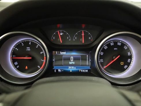 Used 2018 Buick Regal Essence w/ Driver Confidence Package #1 AWD/4WD image 18