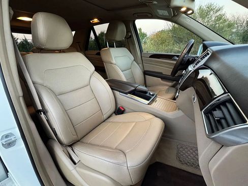 Used 2015 Mercedes-Benz ML 350 4MATIC image 16