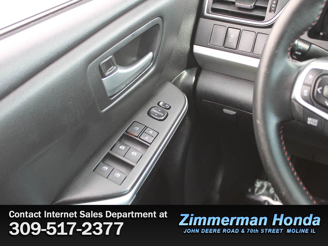 Used 2015 Toyota Camry SE FWD image 12