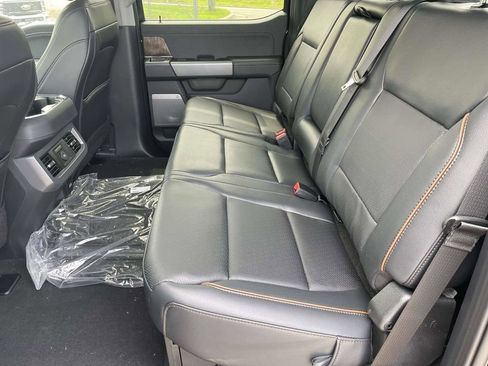New 2026 Ford F250 Lariat w/ Black Appearance Package AWD/4WD image 12