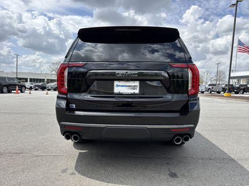 Used 2024 GMC Yukon Denali Ultimate image 9