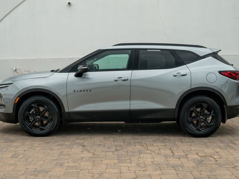 Used 2024 Chevrolet Blazer LT w/ Sound & Technology Package AWD/4WD image 8