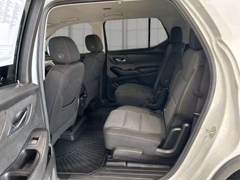 Used 2020 Chevrolet Traverse LT FWD image 10