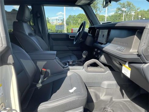 New 2025 Ford Bronco Badlands image 30