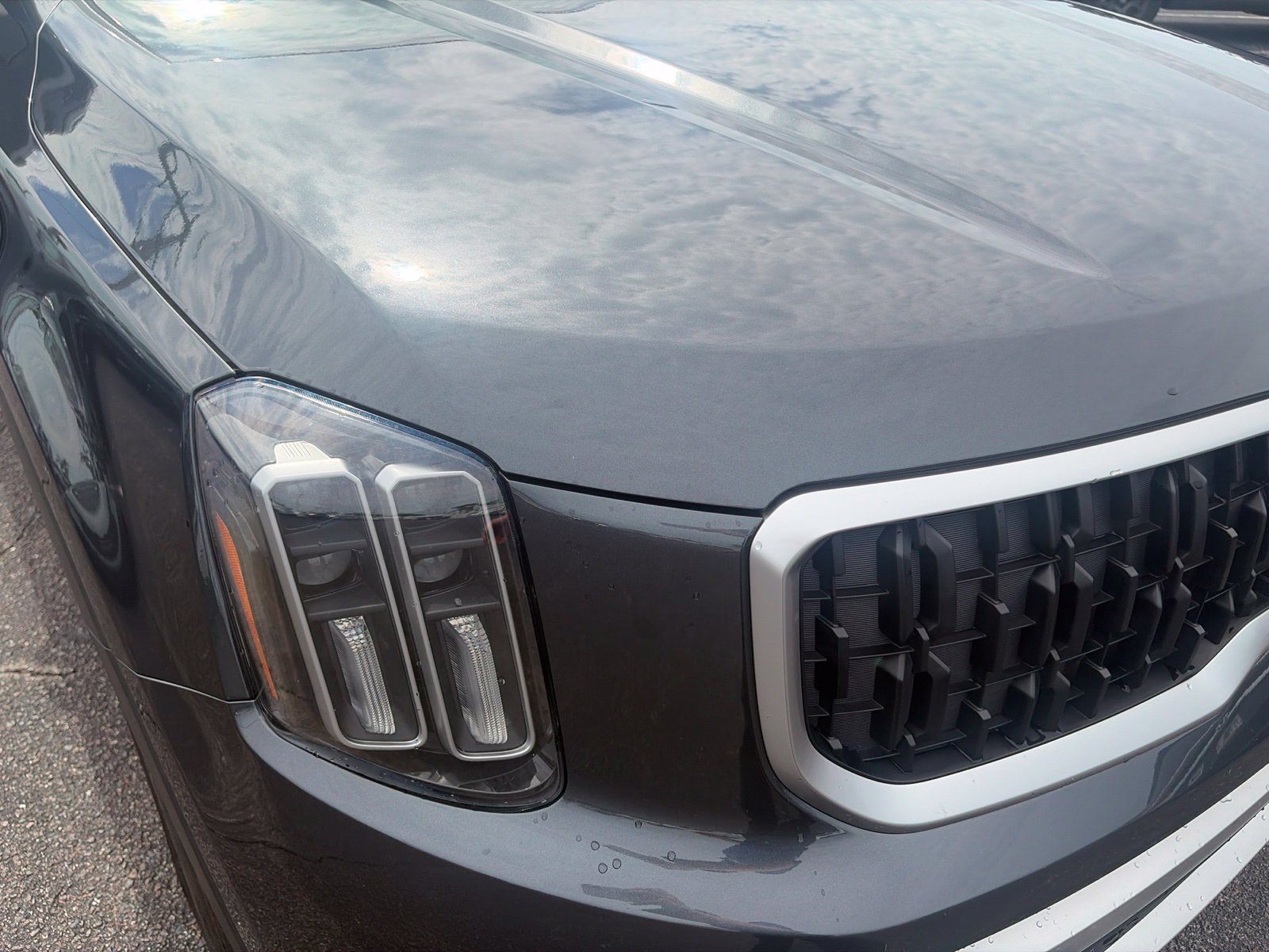 Used 2024 Kia Telluride LX FWD image 19