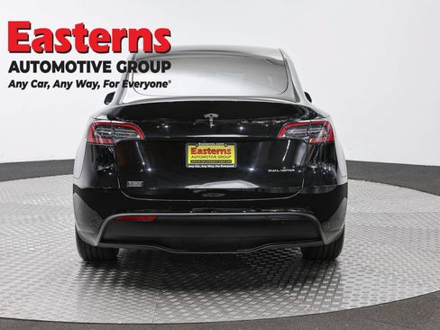 Used 2021 Tesla Model Y Long Range AWD/4WD image 6