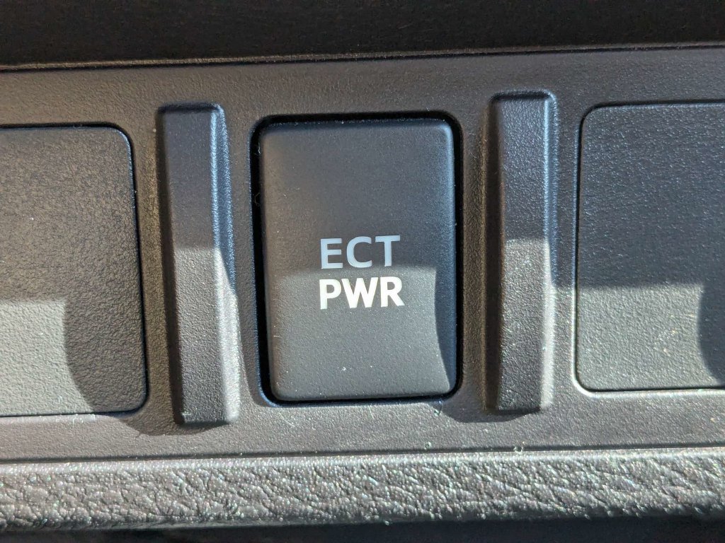 Used 2022 Toyota Tacoma SR RWD image 33