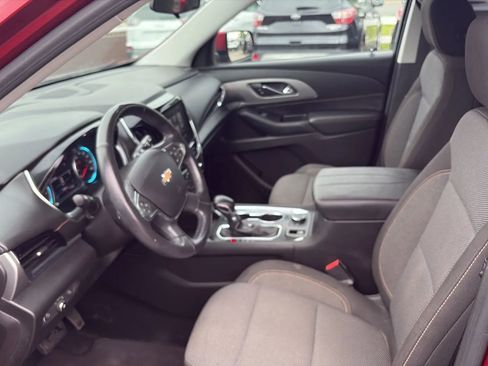 Used 2018 Chevrolet Traverse LT AWD/4WD image 17