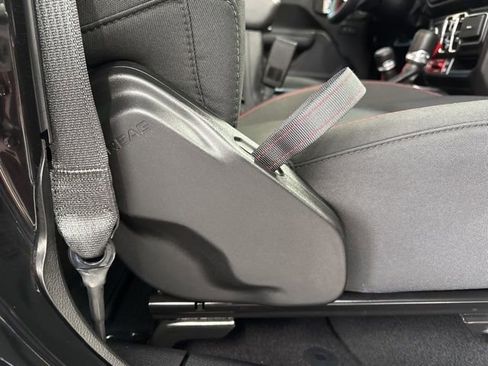 Used 2023 Jeep Gladiator Rubicon w/ Cold Weather Group image 51