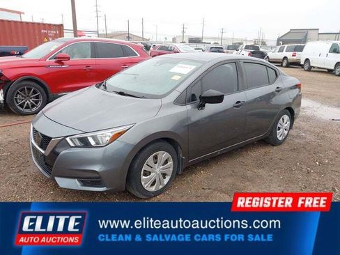 Used 2020 Nissan Versa S FWD image 3