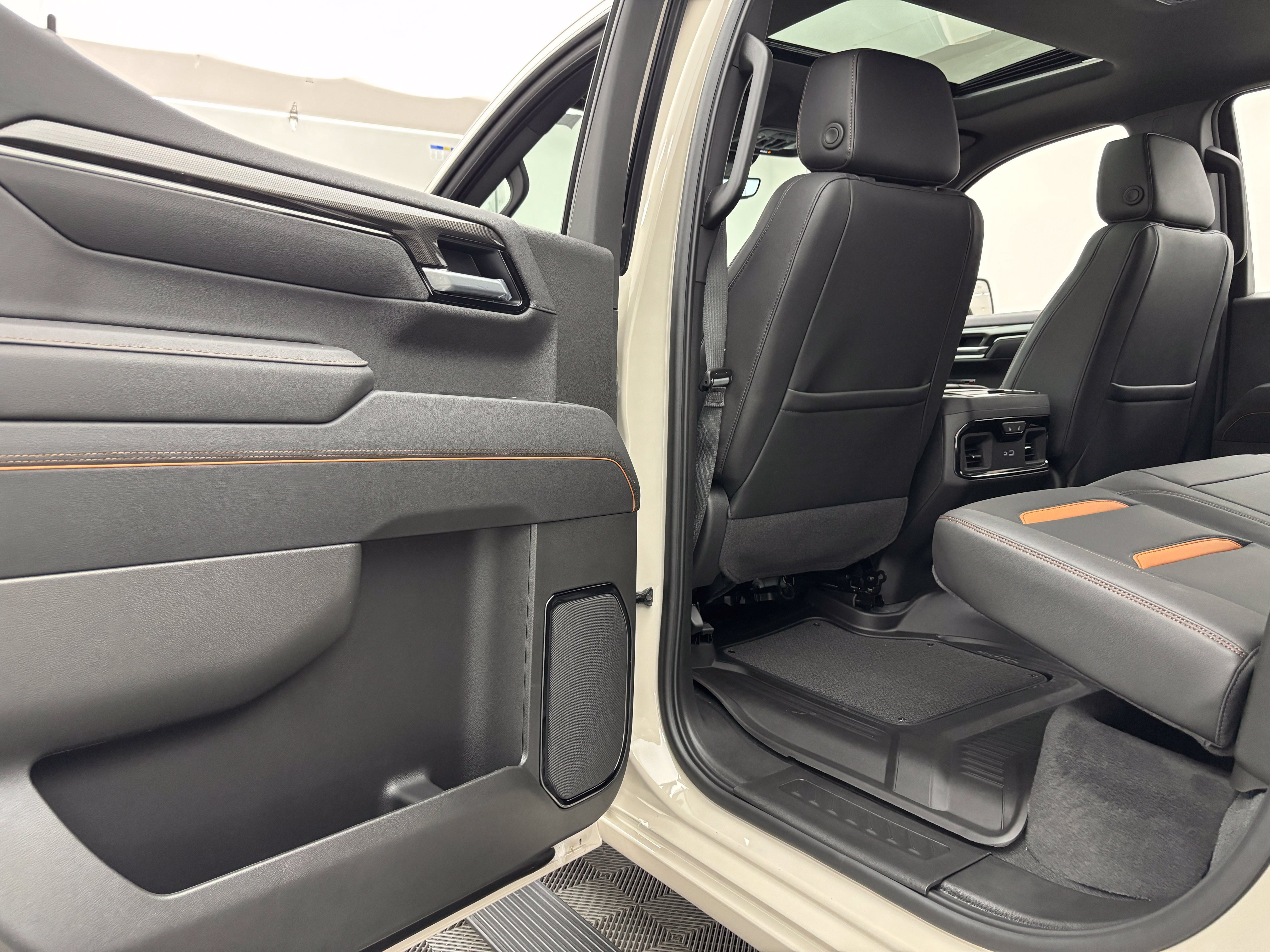 New 2026 GMC Sierra 1500 AT4 w/ AT4 Premium Package AWD/4WD image 42