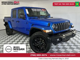 Used 2025 Jeep Gladiator Sport AWD/4WD video 1