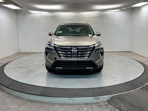 New 2026 Nissan Rogue Platinum w/ Platinum Premium Package image 8