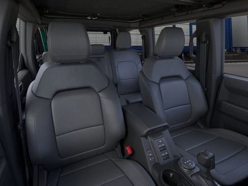New 2025 Ford Bronco Outer Banks image 12