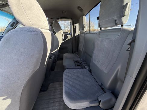 Used 2011 Toyota Tacoma 4x4 Access Cab image 15