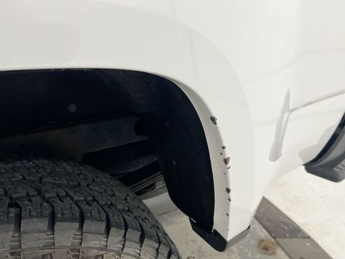 Used 2017 GMC Canyon SLE AWD/4WD image 30