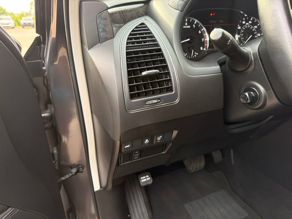 Used 2024 INFINITI QX80 Luxe RWD image 28