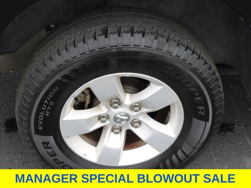Used 2021 RAM 1500 Classic SLT AWD/4WD image 23